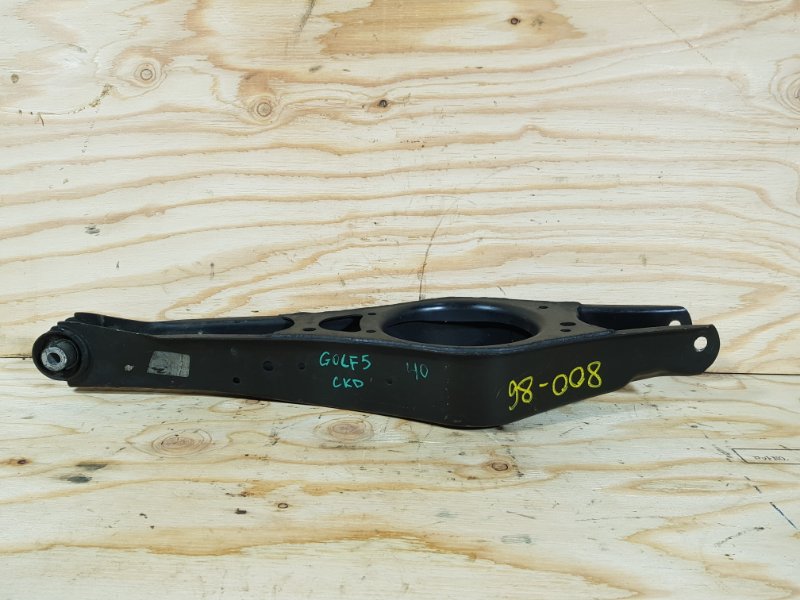 Рычаг подвески задний VOLKSWAGEN GOLF 5 2008 1K1 CAXA 1K0505311AB контрактная