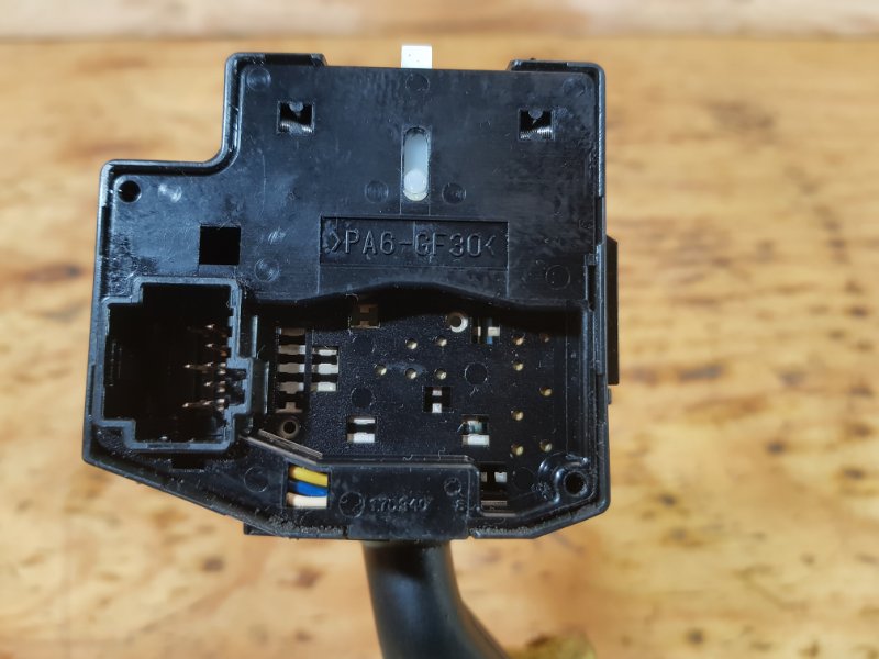 Блок подрулевых переключателей FORD FOCUS CB4 AODA