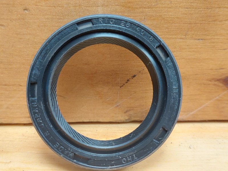 Сальник MITSUBISHI GALANT E32A 4G37