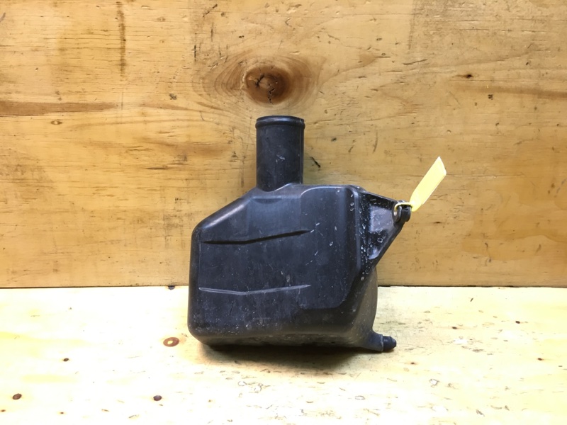 Резонатор воздушного фильтра NISSAN X-TRAIL NT30 QR20DE Резонатор воздушного фильтра NISSAN X-TRAIL NT30 QR20DE