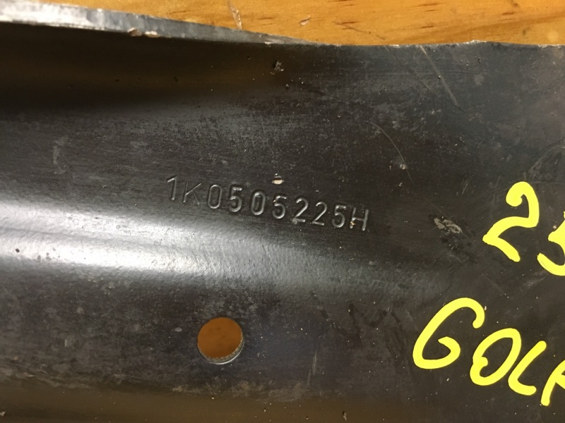 Рычаг подвески задний левый VOLKSWAGEN GOLF 5 1K1 BLF Рычаг подвески задний левый VOLKSWAGEN GOLF 5 1K1 BLF