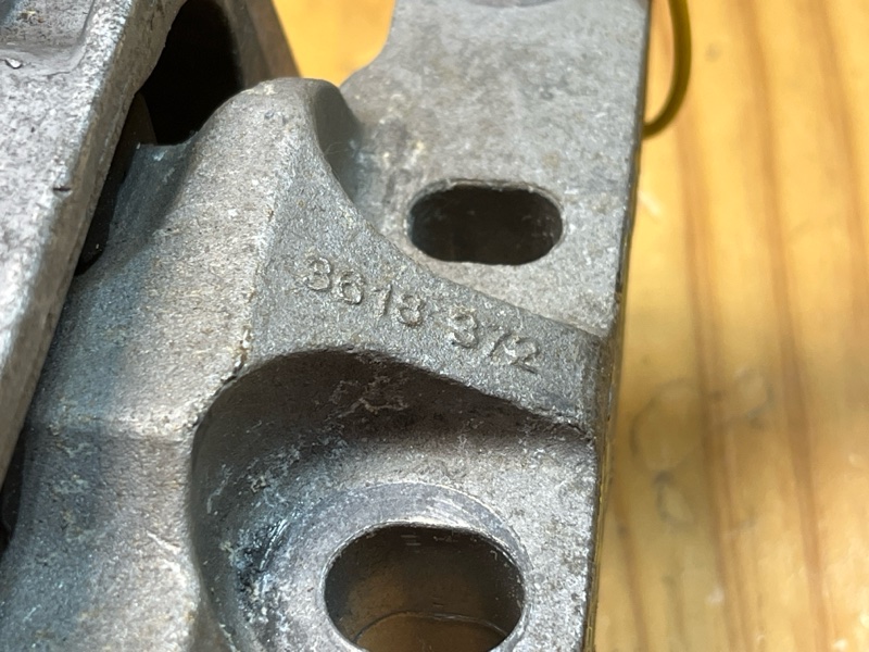 Подушка двигателя правая JETTA 2006 1K2 BVY