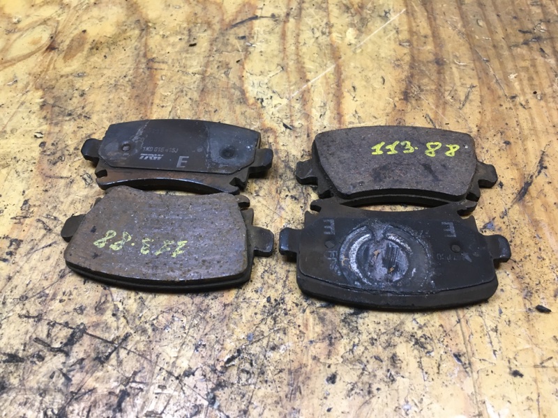 Колодки тормозные задние VOLKSWAGEN JETTA 2006 1K2 BVY 1K0698451H контрактная
