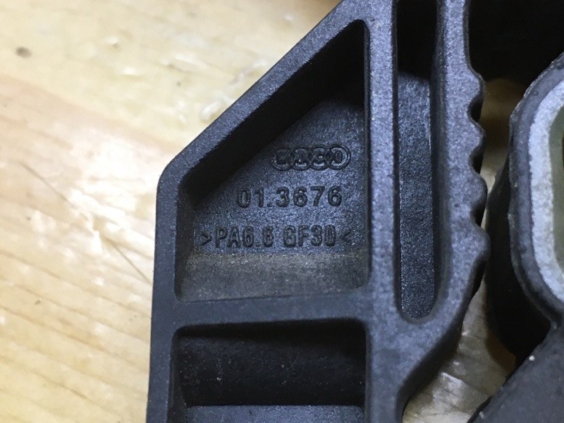 Крепление радиатора GOLF 5 2007 1K1 BLG