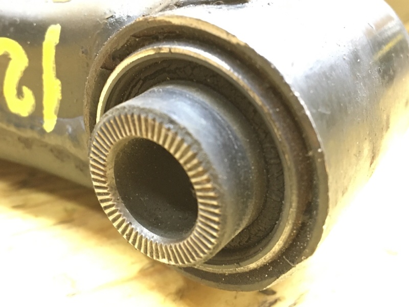 Рычаг подвески передний правый AIRTREK 2001 CU4W 4G64 Рычаг подвески передний правый AIRTREK 2001 CU4W 4G64