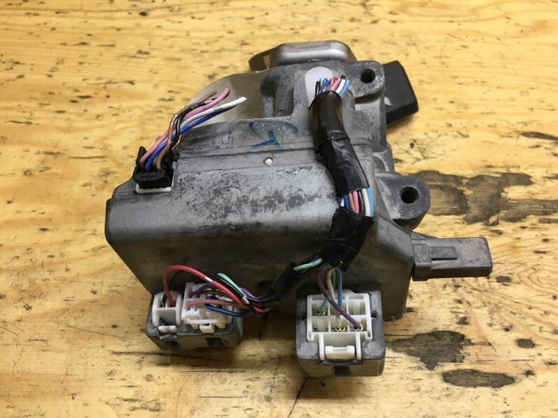 Замок зажигания RVR 2013 GA4W 4J10 Замок зажигания RVR 2013 GA4W 4J10