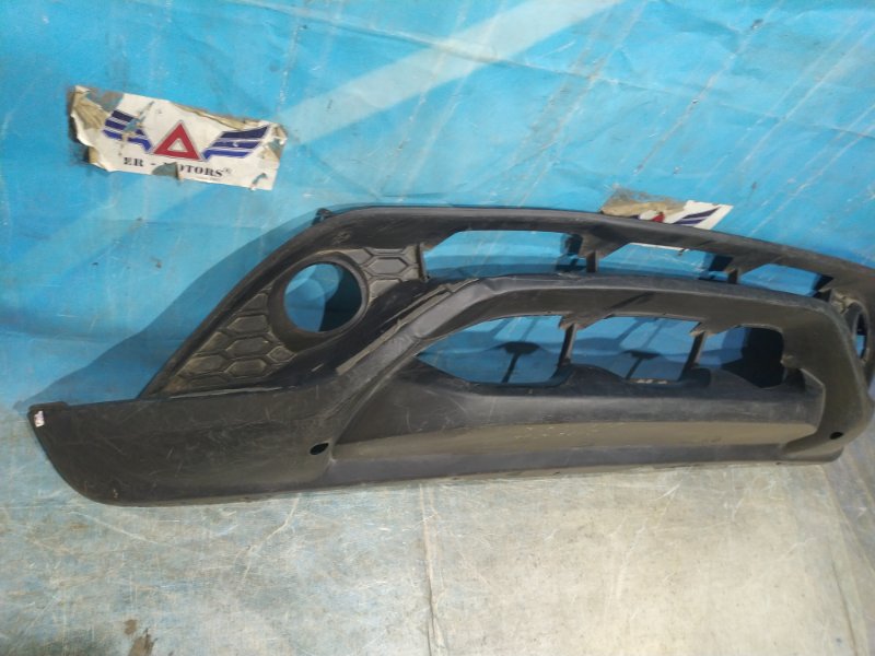 Накладка бампера передняя Nissan Juke F15 Накладка бампера передняя Nissan Juke F15