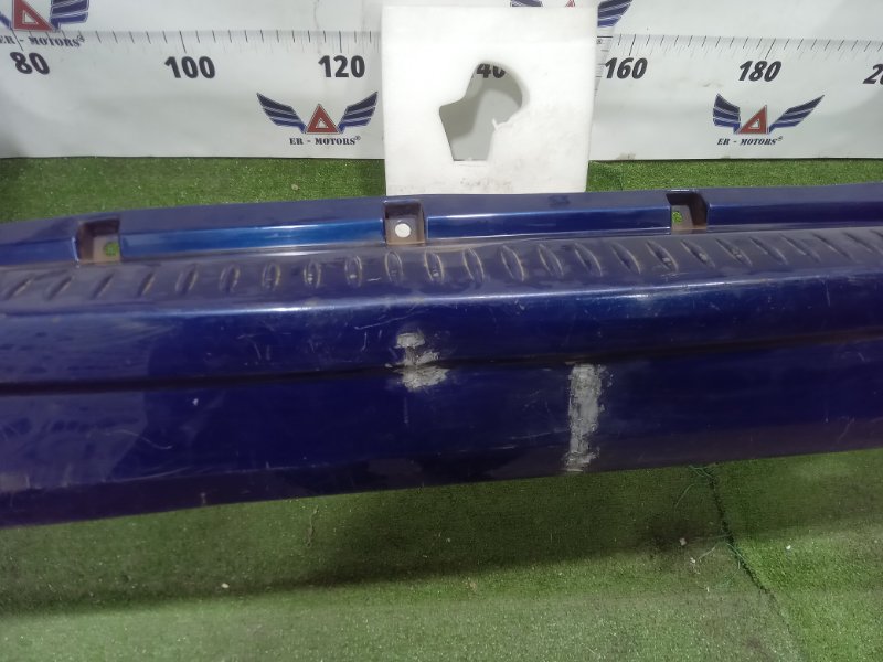 Бампер задний Largus 2012-2021 1 R90 дорестайлинг