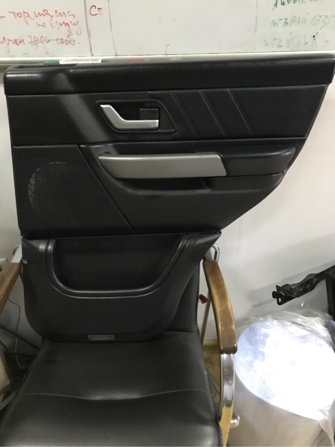 Дверная карта задняя правая Range Rover Sport 2008 306DT