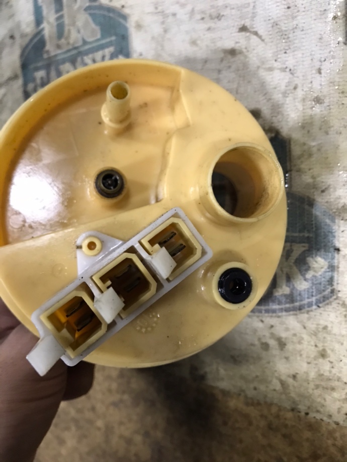 Крышка топливного бака Discovery 3 2006 L319 276 DT