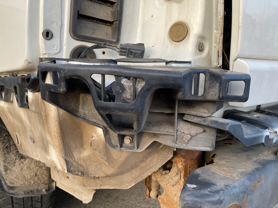Крепление бампера заднее левое Land Rover Range Rover Sport 2011 L320 508PS LR013860 Б/У