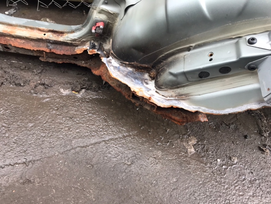 Боковая панель кузова правая Range Rover Sport L320 306DT