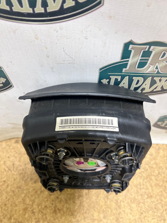 Подушка безопасности в рулевое колесо передняя Land Rover Discovery 3 L319 276 DT