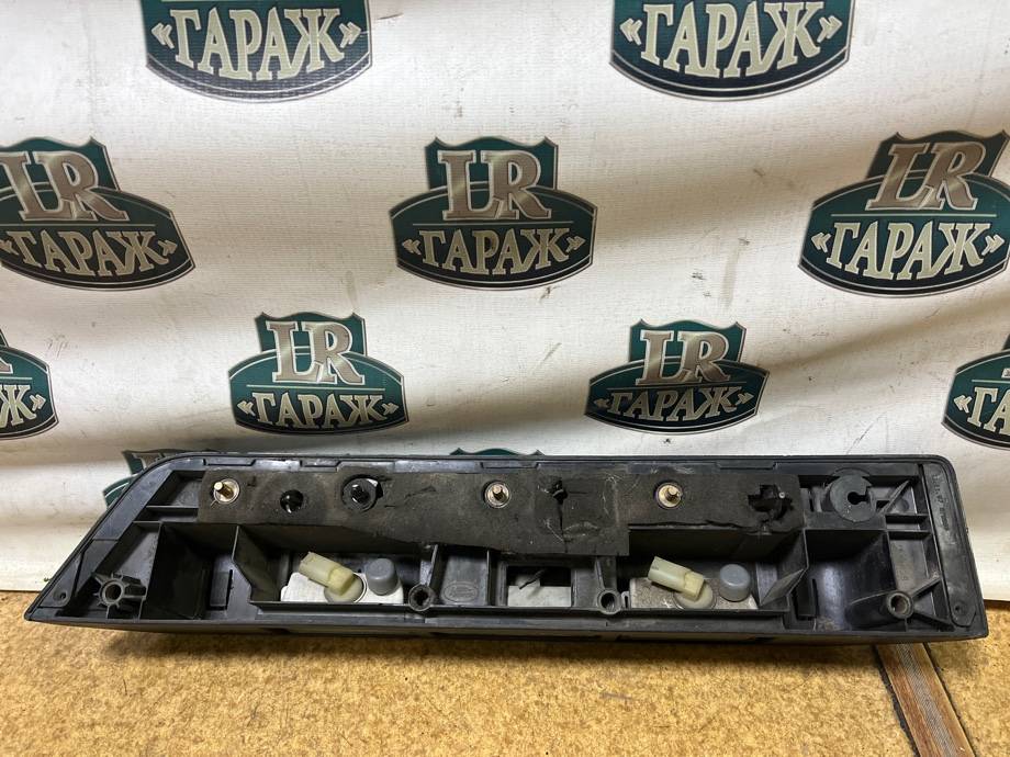 РУЧКА ДВЕРИ БАГАЖНОГО ОТДЕЛЕНИЯ задняя Discovery 3 2007 L319