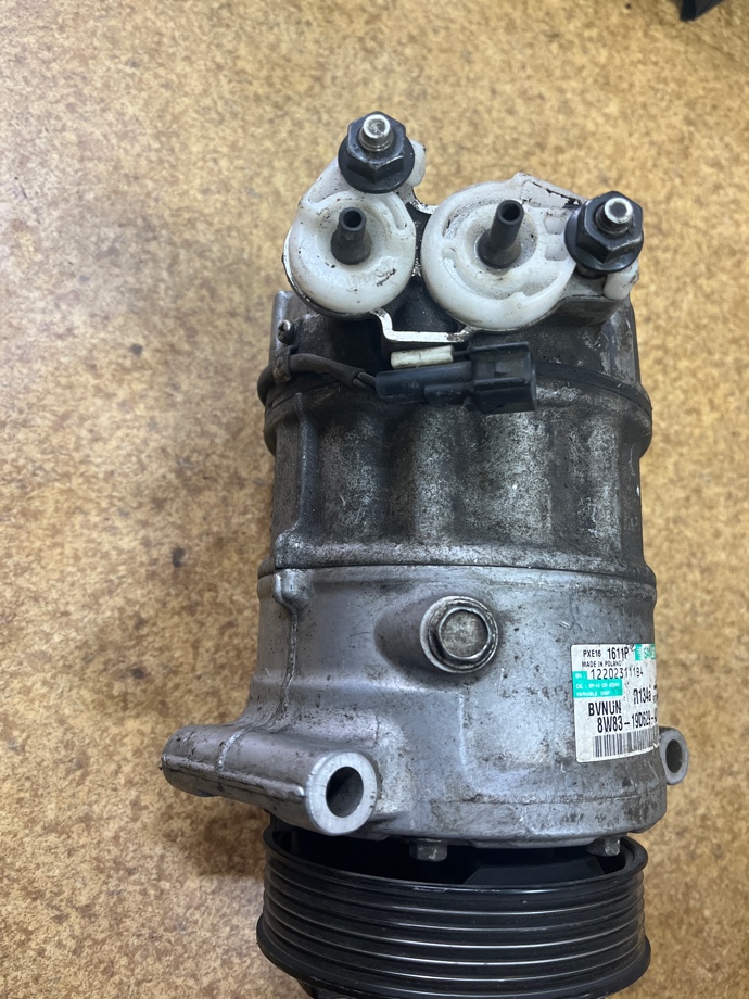 Компрессор кондиционера Land Rover Range Rover  Vogue L322