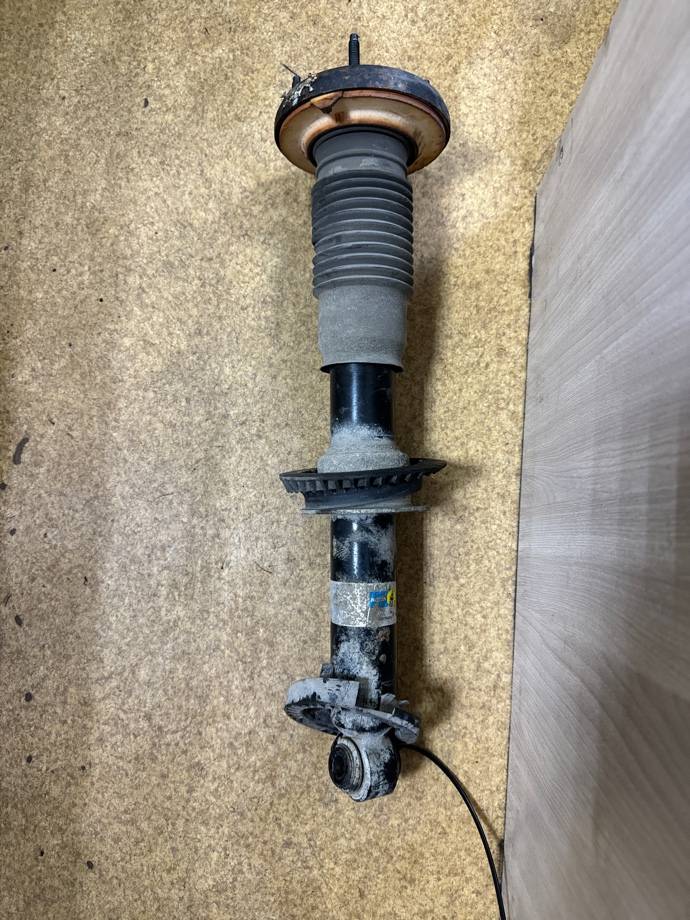 Амортизатор задний правый XF 2011 X250 3.0 бензин Без Наддува