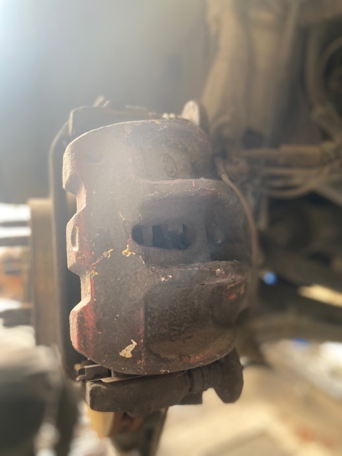 Суппорт передний правый Land Rover Range Rover Sport 2012 L320 306DT LR047906 Б/У