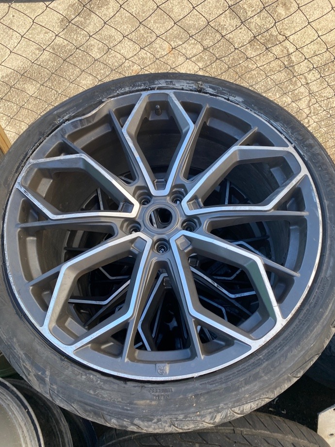 Резина Range Rover Sport 2012 L320 306DT