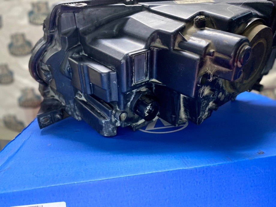 Фара передняя правая Range Rover 2012 L405 306DT