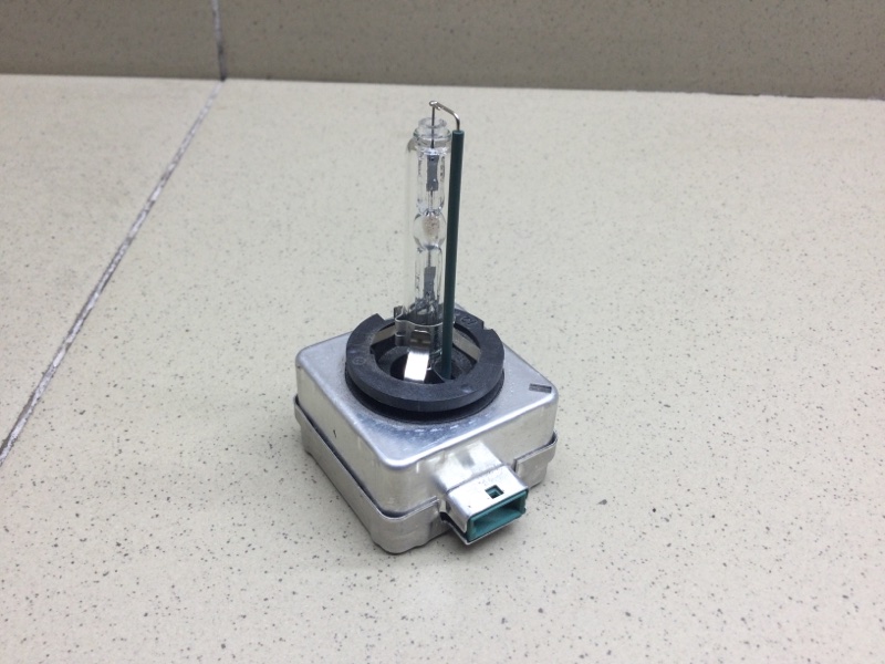 Лампа ксеноновая A3 2014 8V CZCA Лампа ксеноновая A3 2014 8V CZCA