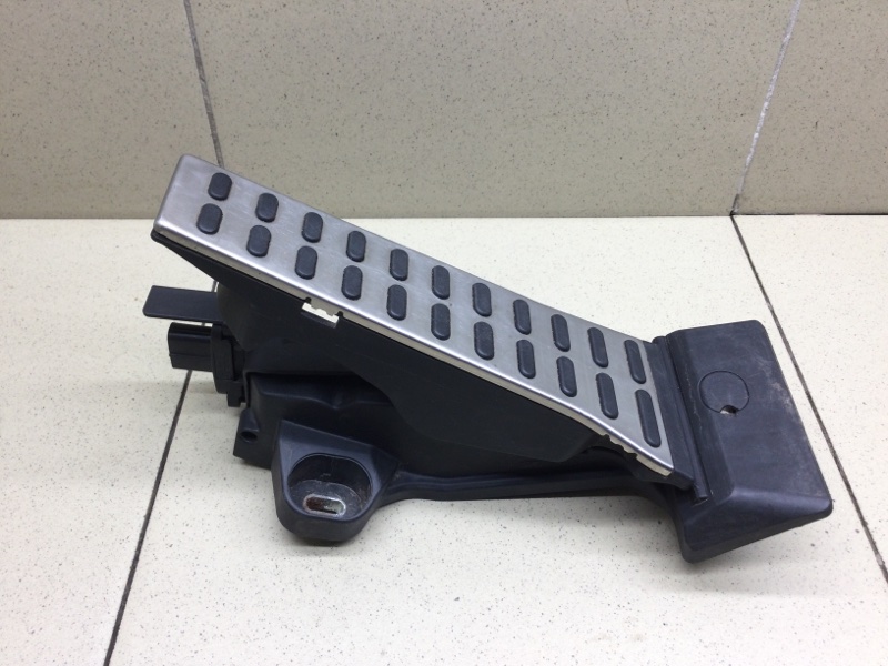 Педаль газа Kia Sorento Prime 2016 UM D4HB 32700C5130 Б/У