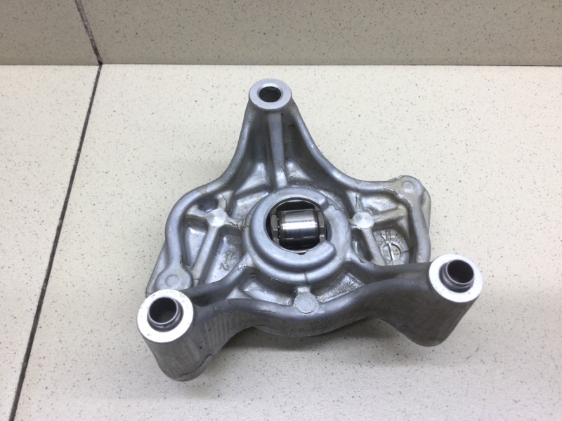 Кронштейн ТНВД Optima 2017 Седан ЦВЕТ Белый SWP - SNOW WHITE PEARL G4KJ 2.4л Кронштейн ТНВД Optima 2017 Седан ЦВЕТ Белый SWP - SNOW WHITE PEARL G4KJ 2.4л