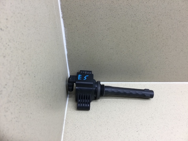 Катушка зажигания E5 2023 СЕДАН ПРОБЕГ 35.000км SQRE4T15CBENM60206