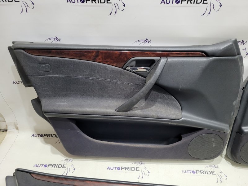 Обшивка двери E-Class 2000 W210 M111E20EVOML