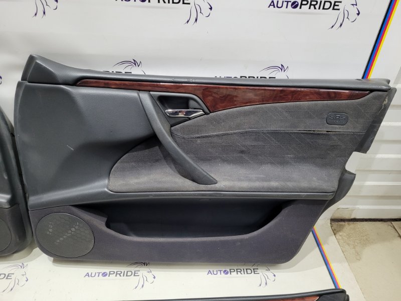 Обшивка двери E-Class 2000 W210 M111E20EVOML