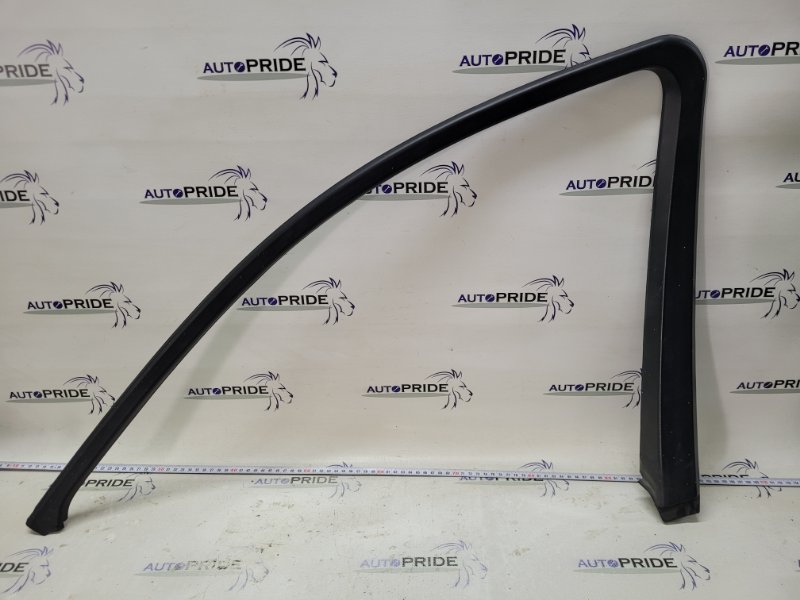 Накладка двери передняя правая Mercedes-Benz M-class 2005 W164 M273E46 a1647200670 Б/У