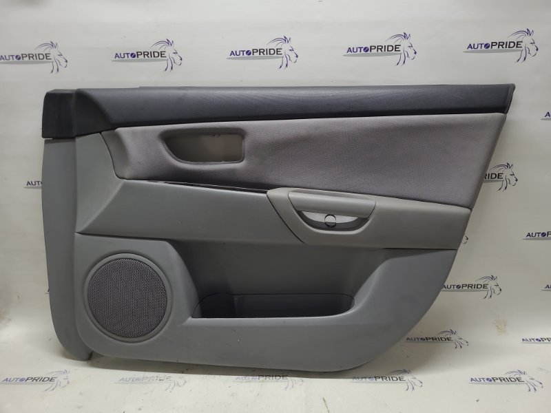 Обшивка двери передняя правая Mazda Axela 2007 BKEP LFVE Б/У