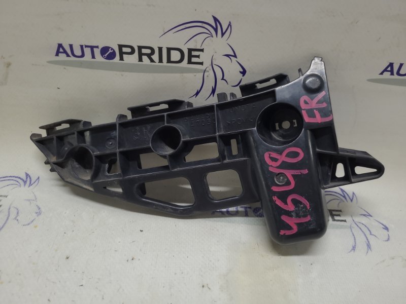 Кронштейн бампера передний правый toyota Prius Alpha 2012 ZVW40W 2ZR-FXE 5211547030 Б/У