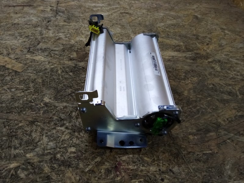 Аирбаг пассажирский R-class 2006 W251 3.5 V6 272 л.с.