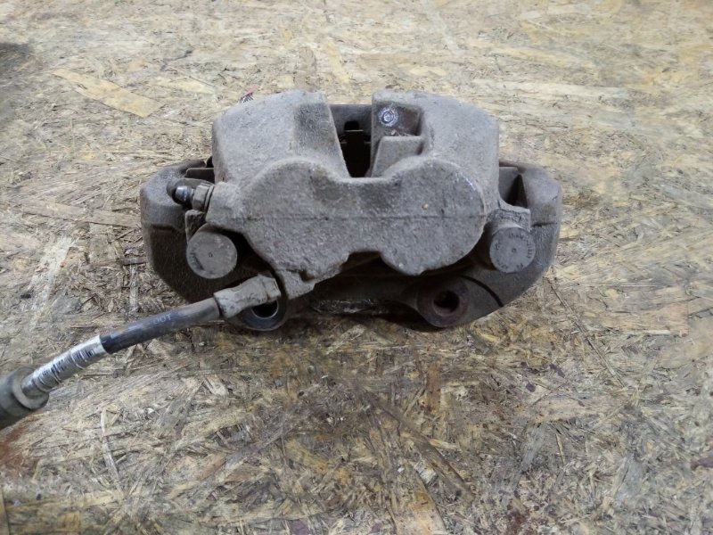 Суппорт передний правый R-class 2006 W251 3.5 V6 272 л.с.