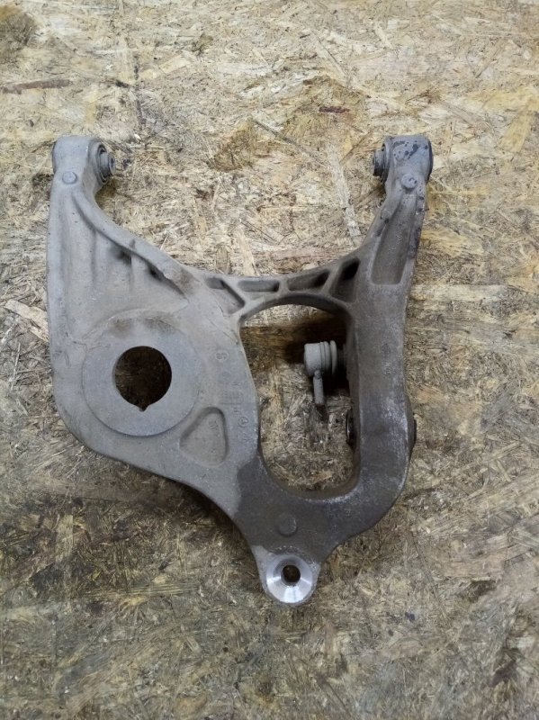 Рычаг подвески задний правый R-class 2006 W251 3.5 V6 272 л.с. Рычаг подвески задний правый R-class 2006 W251 3.5 V6 272 л.с.