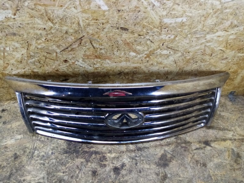 Решетка радиатора QX56