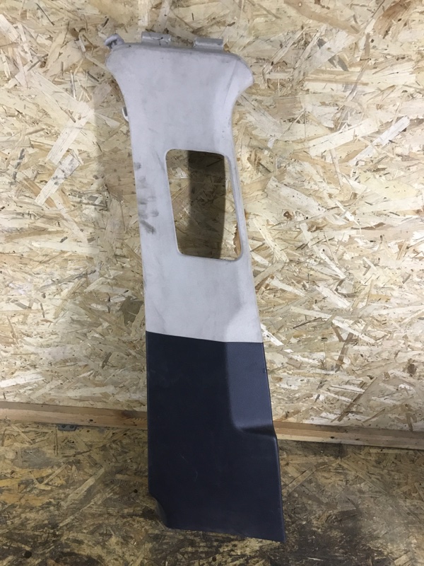 Обшивка стоек левая Cayenne Обшивка стоек левая Cayenne