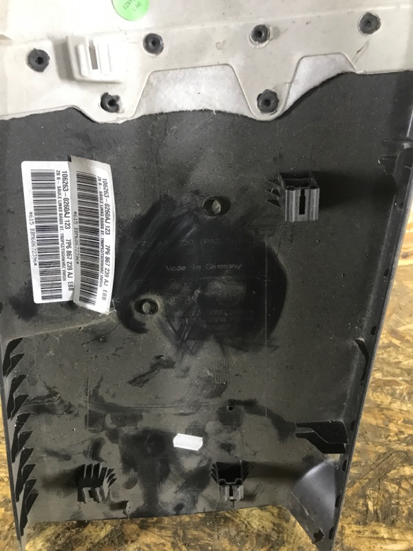 Обшивка стоек левая Cayenne Обшивка стоек левая Cayenne