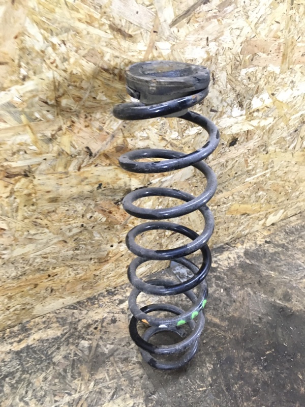 Пружина задняя правая Polo