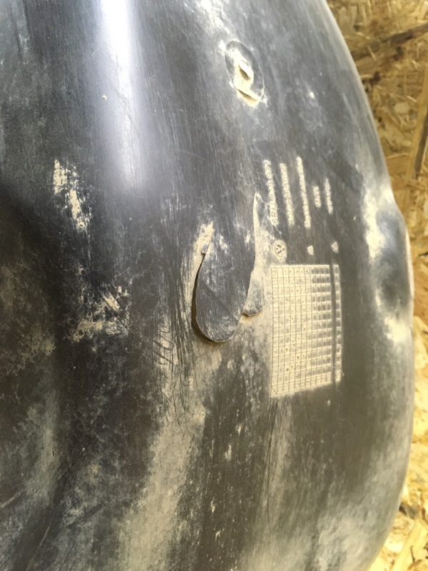 Подкрылок задний левый Polo