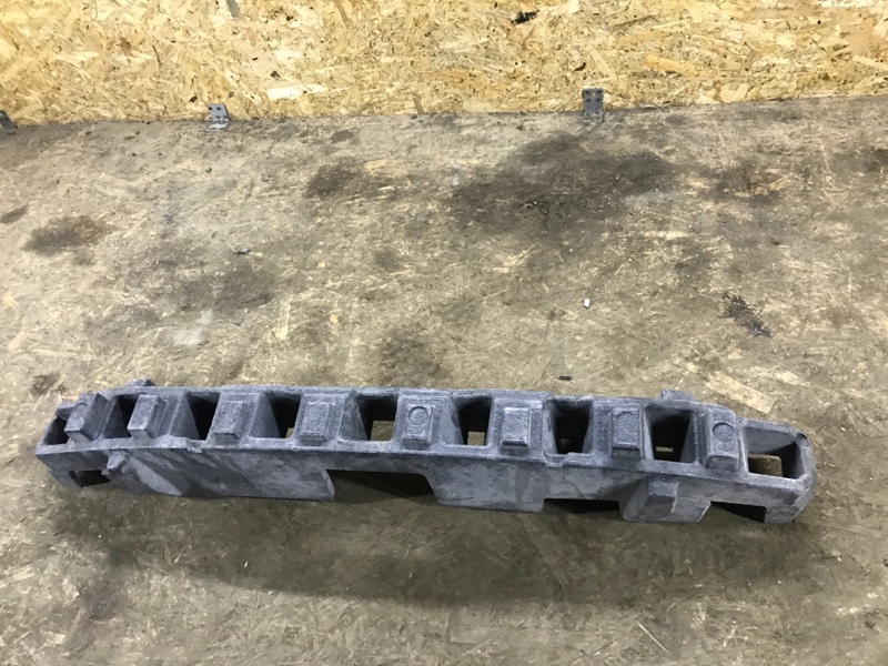 Абсорбер бампера передний Volkswagen polo Абсорбер бампера передний Volkswagen polo