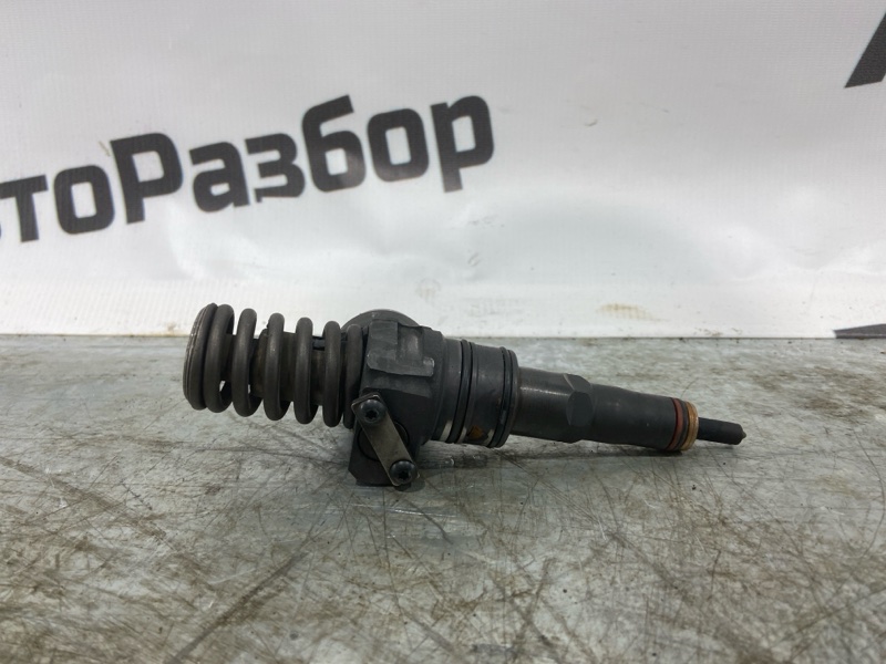 Форсунка топливная Volkswagen Touareg 07Z130073F контрактная