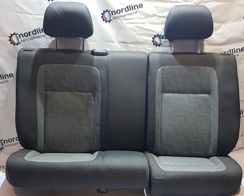 Запчасть сиденья комплект задняя Skoda Fabia 2 2008 Combi 1.2 BZG 5J4885041LD Б/У Сиденья комплект задняя Skoda Fabia 2 2008 Combi 1.2 BZG 5J4885041LD Б/У