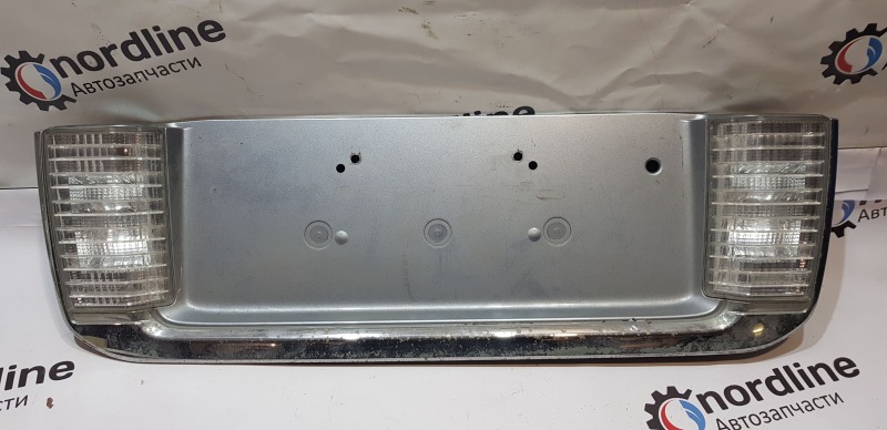 Запчасть накладка двери багажника Toyota Land Cruiser 100 761160060 Б/У Накладка двери багажника Toyota Land Cruiser 100 761160060 Б/У