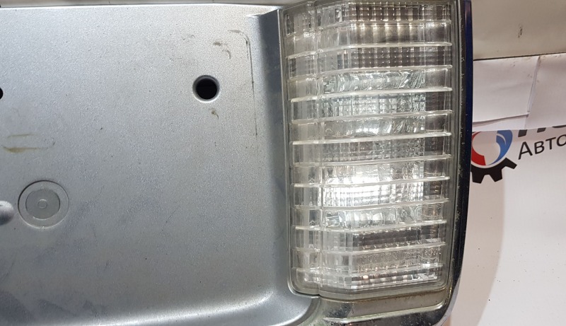 Накладка двери багажника Land Cruiser 100 Накладка двери багажника Land Cruiser 100