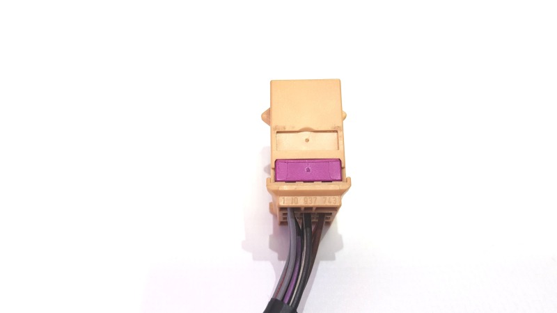 Разъём VAG 1J0937743