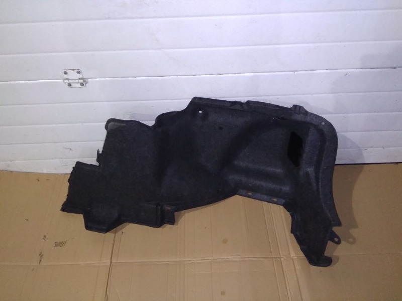 Обшивка багажника Toyota Corolla ZRE151 1ZRFE 2012 задняя правая
