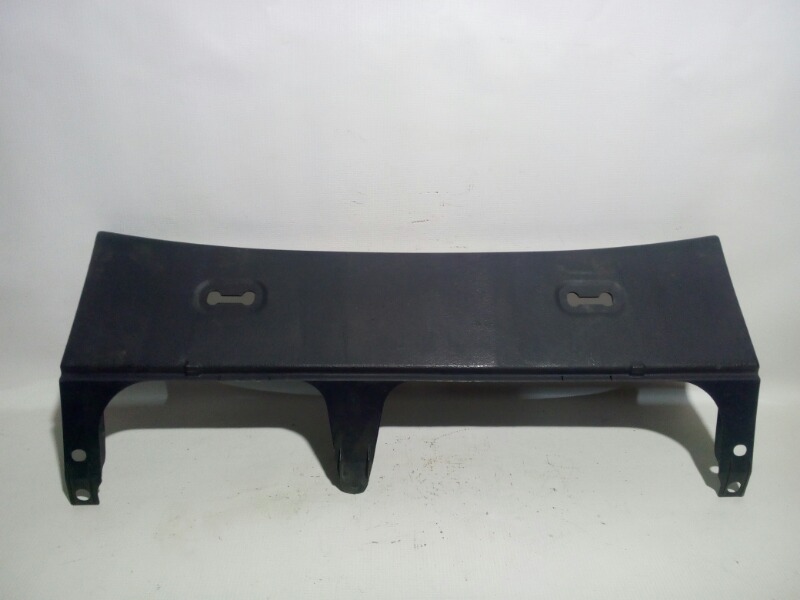 Обшивка багажника Toyota Platz SCP11 1SZFE 2000 задняя