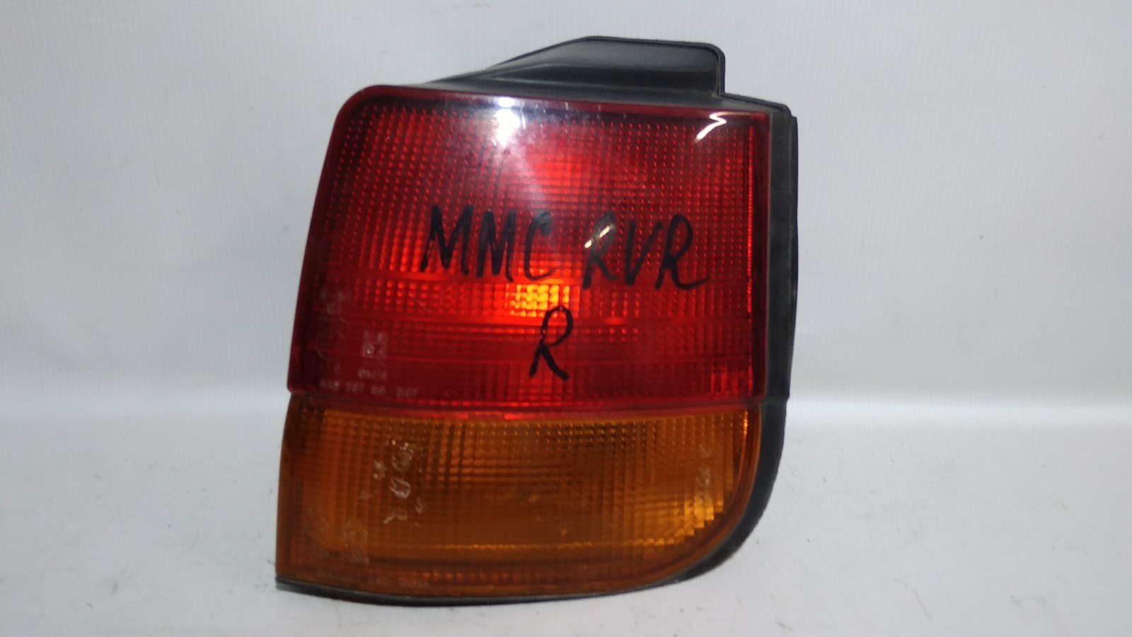 Фонарь Mitsubishi Rvr E-N11W 4G93 1991 задний правый