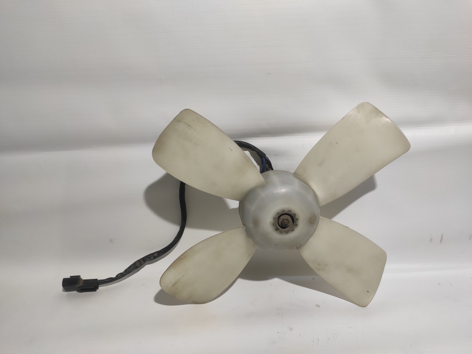 Вентилятор охлаждения радиатора Mitsubishi Lancer CK1A 4G13 1997